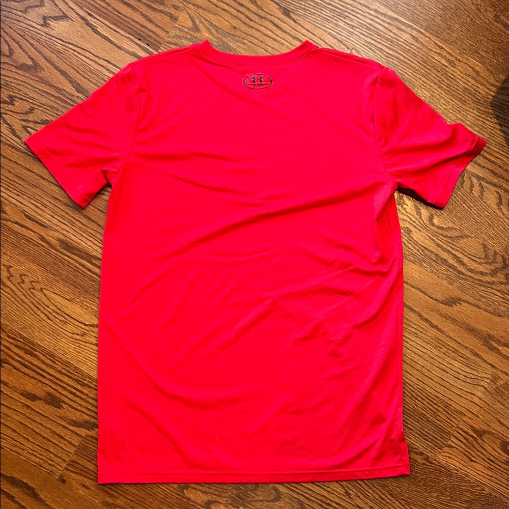 Under Armour Youth XL Red T-Shirt, Heat Gear - Picture 4 of 4